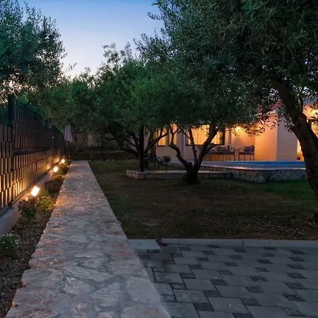 Kuca Za Odmor Villa Kastela